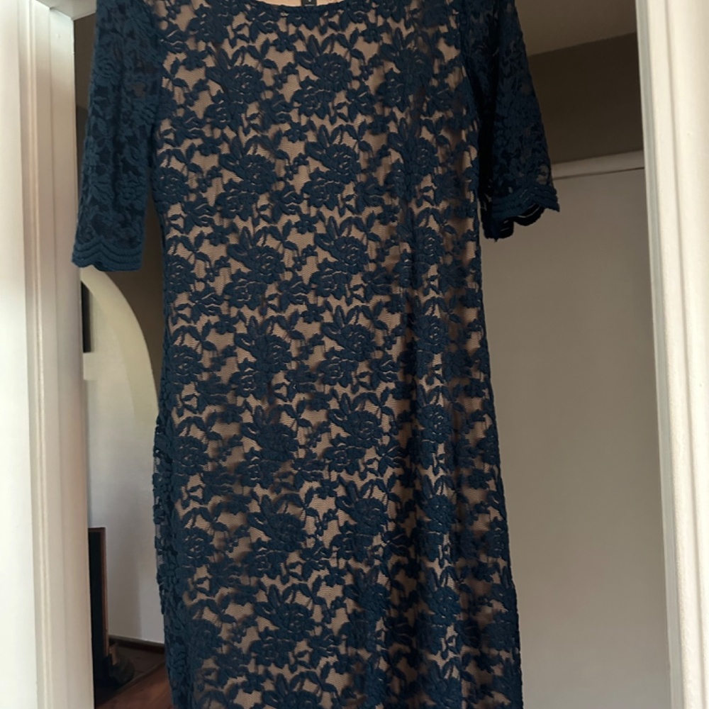 Petite Dresses - Picture 5 of 13